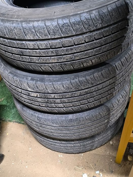 Продам шины комплек летние