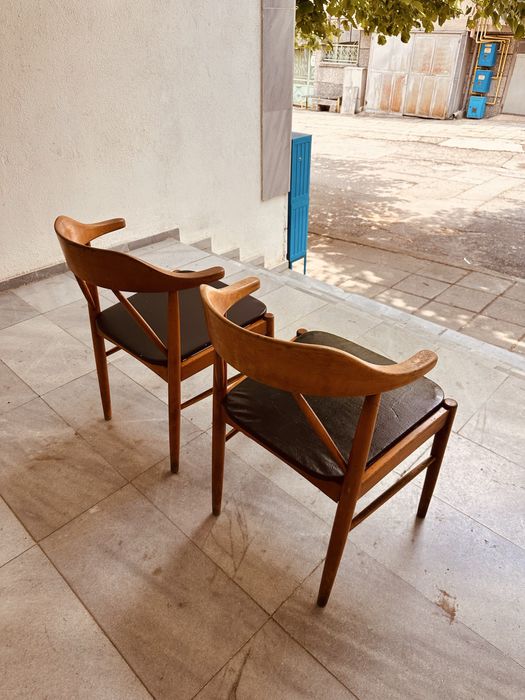 Винтидж столове в стил Hans Wegner / Mid-Century – комплект 2 бр.
