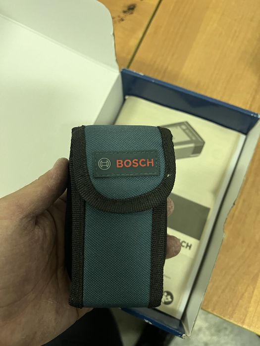 Лазерный дальномер Bosch GLM 100 C