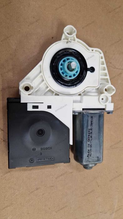 Motoras geam dreapta fata VW Golf 5 cod 1K0 959 792 P