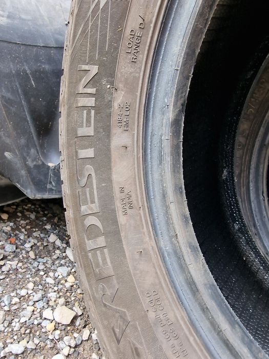 Anvelope 235/65R16C marca Vredestein, M +S, DOT 2022