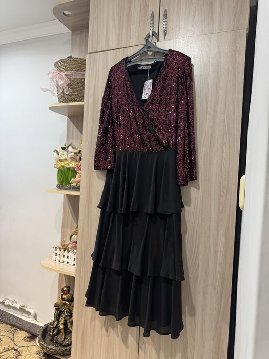 Продаются новые платья