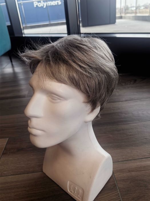 Перука чисто нова, к-т с шампоан