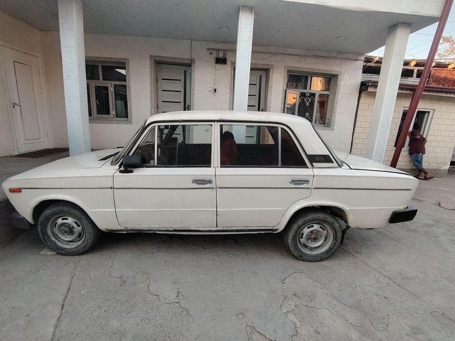 mashina sotiladi vaz 2106