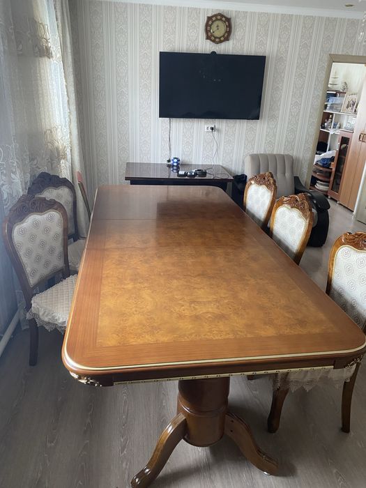 Комплект для гостиной стол со стульями 10 штук