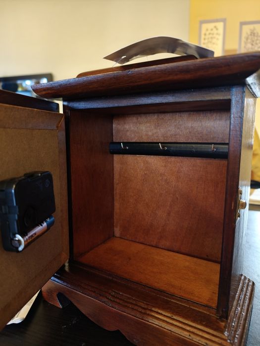 Ceas decorativ nautic cu compartiment pentru chei – Virtus 1945 Madrid