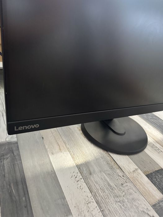 Monitor lenovo 27’in stare excelenta