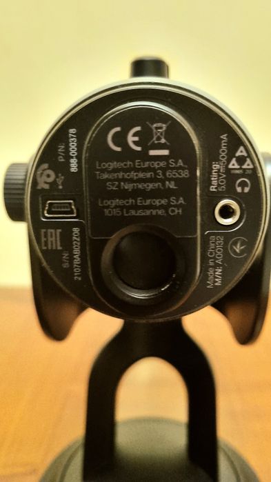 Microfon Blue Yeti Nou + stand + cablu USB