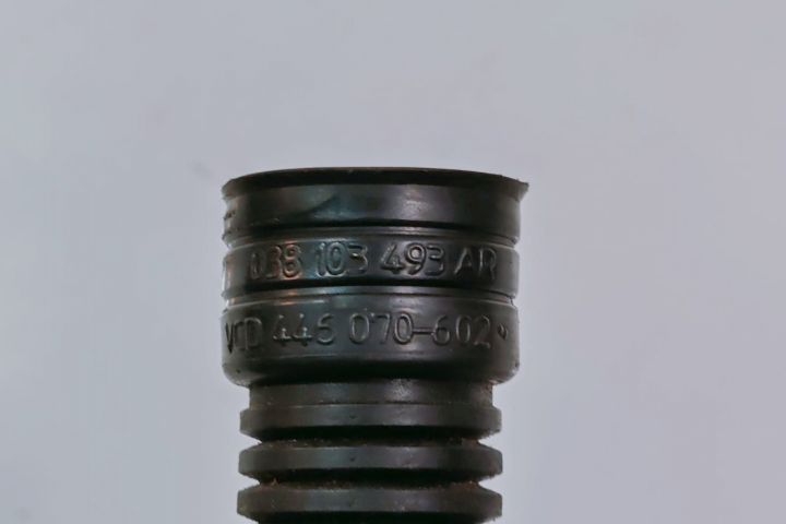 Conducta aer epurator gaze 038103493AR Volkswagen VW Golf a 5-a gener