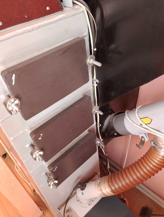 Котел на пелети + 6 радиатора