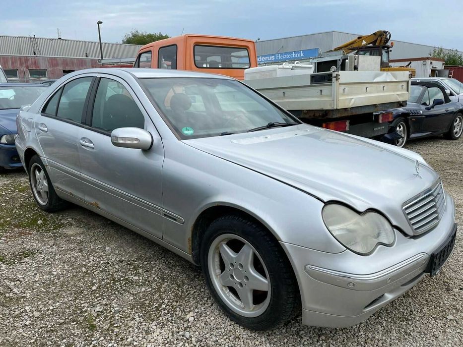 Мерцедес C 220 CDI 143 коня  C 200 CDI 116 коня W203 На Части