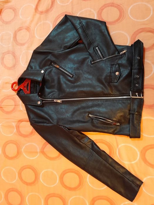 De vanzare geaca din piele