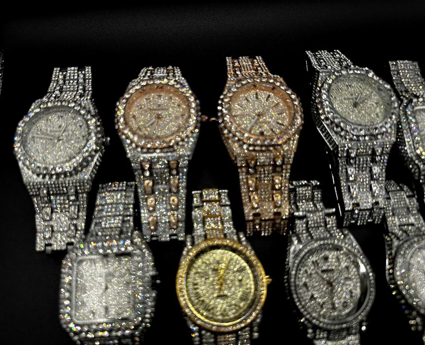Диамантени часовници Cartier , Rolex , AP iced out