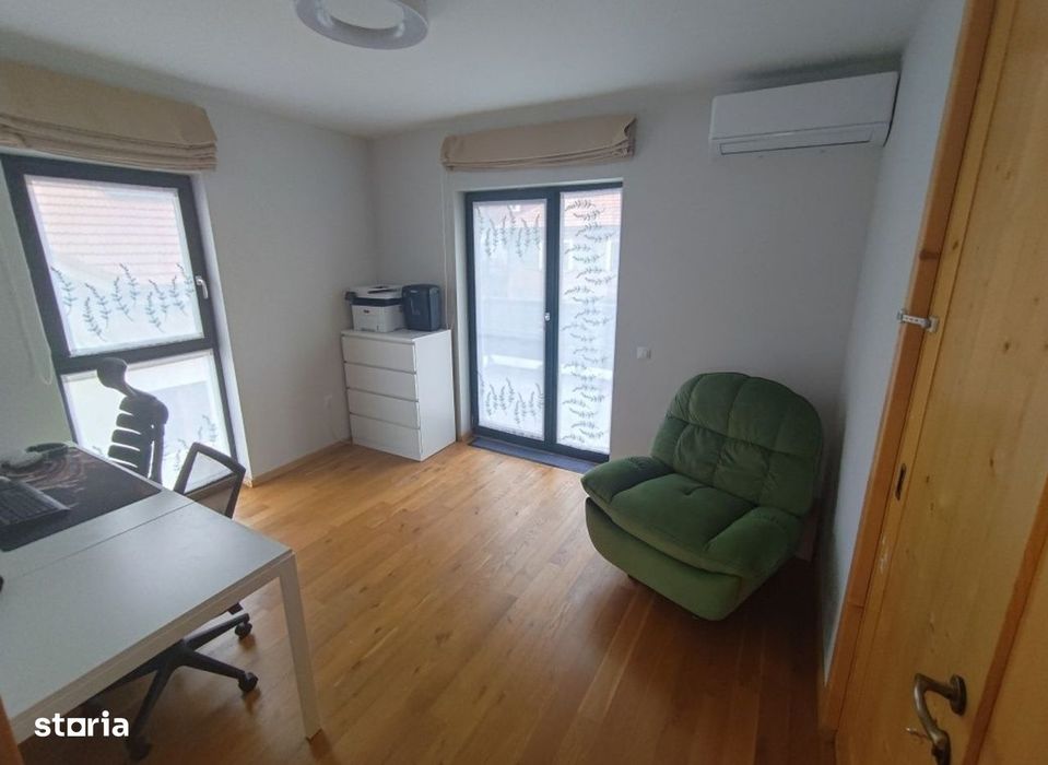 Vila pe 3 nivele, 2 unitati locative Dambul Rotund