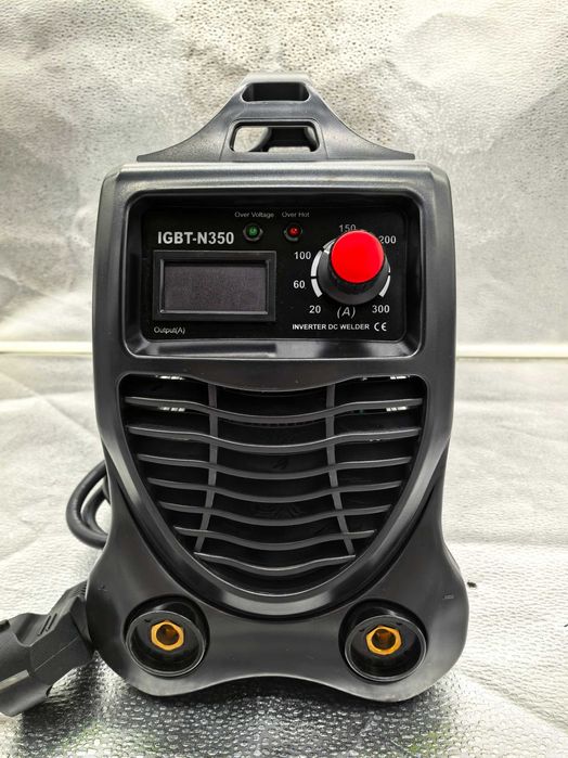 Aparat sudura invertor MMA Royal Kraft 300A digital 399 lei