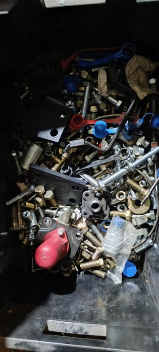 Продаю на сельхозтехнику на Мтз