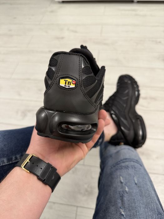 Adidasi Barbati Nike Air Tn Full Negru!