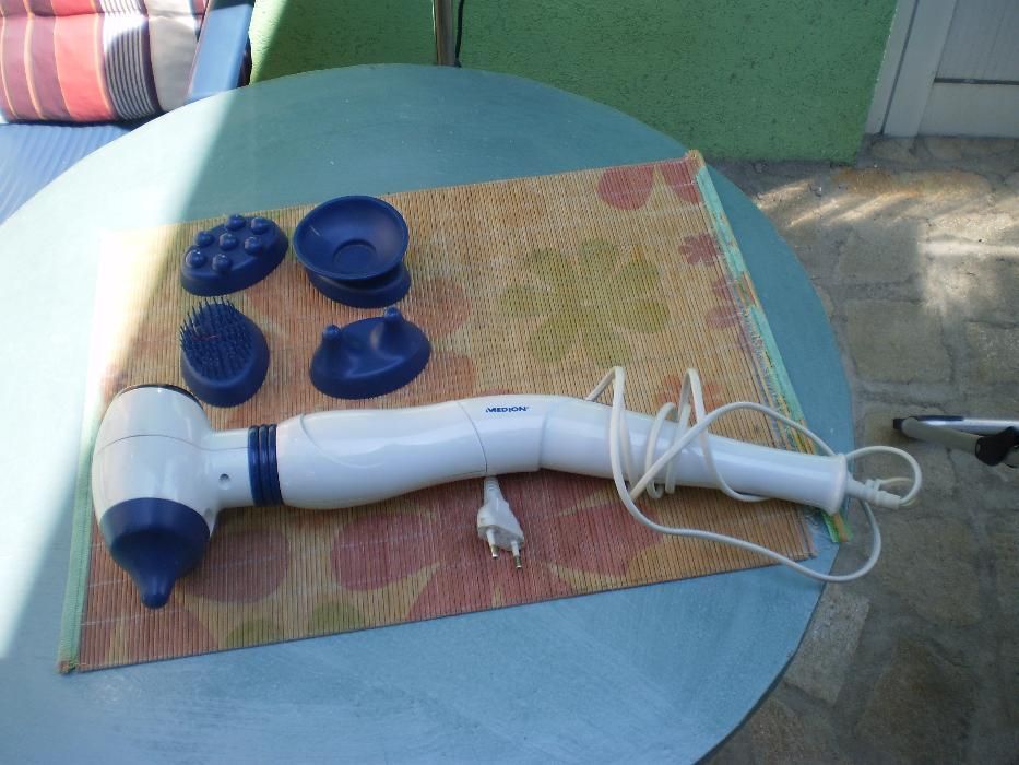 Д-р Ливайн, масажьор и масажираща възглавница за врата