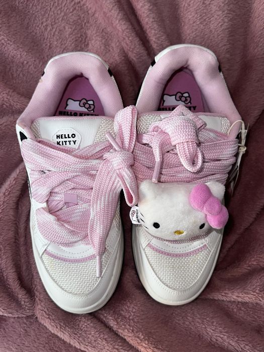 Adidasi Hello Kitty