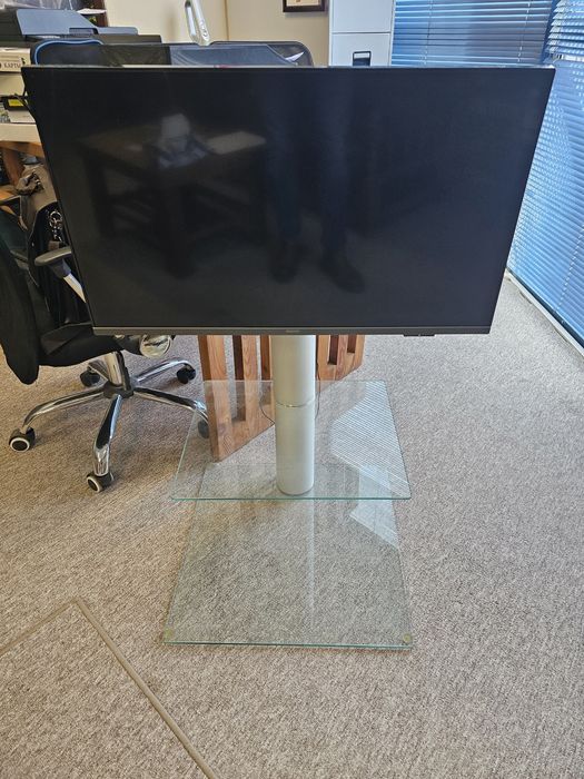 Телевизор Philips - 32PFS6900/12 + стойка