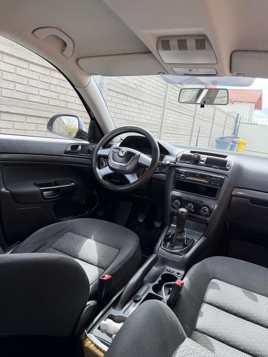 SKODA Octavia 2010 — imagine 5
