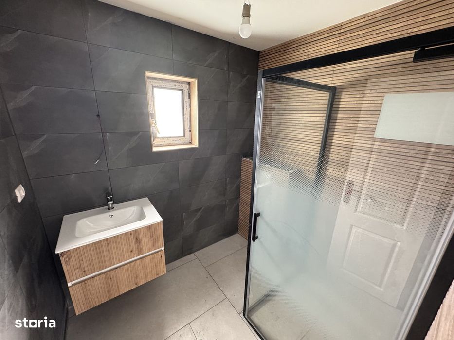 CANALIZARE! Dressing! Incalz in pard! Casa 3 camere, Tomesti