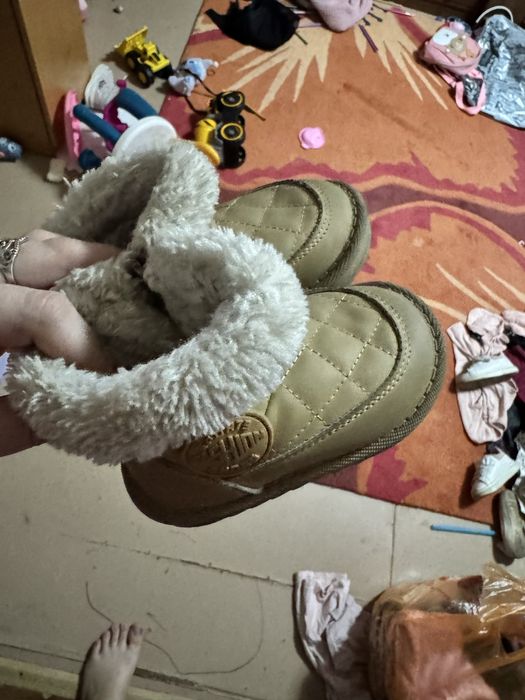 Отдам детские вещи