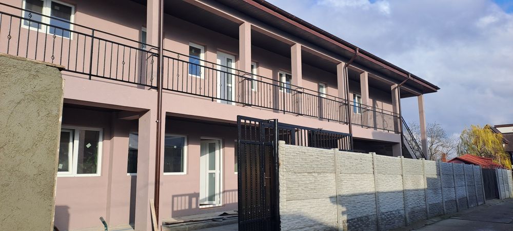 Vând apartament nou