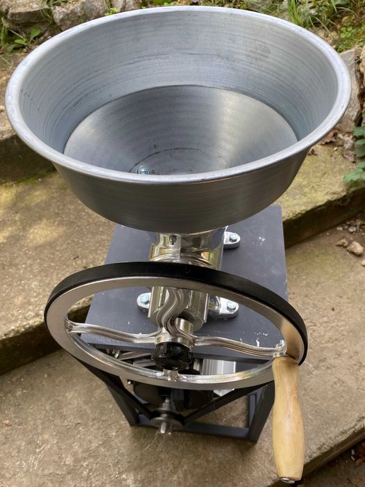 Masina tocat carne aluminiu profesionala 699 lei