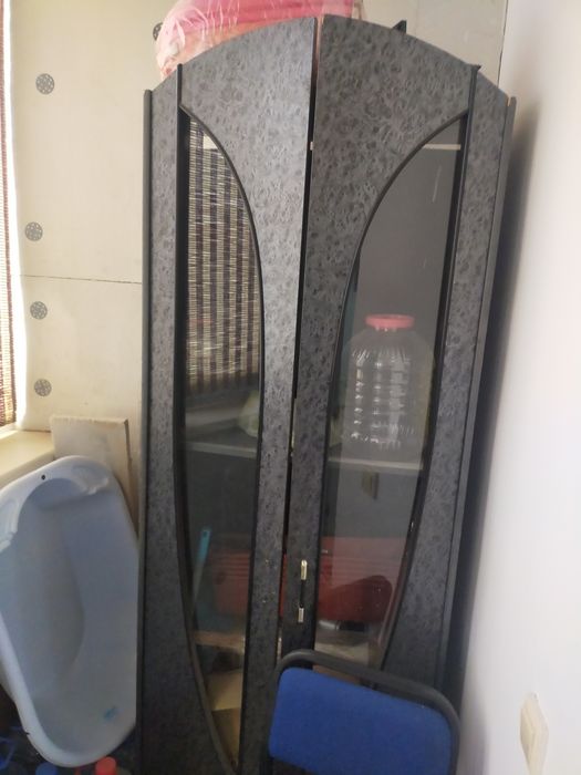 Шкафтар бөлмелерге