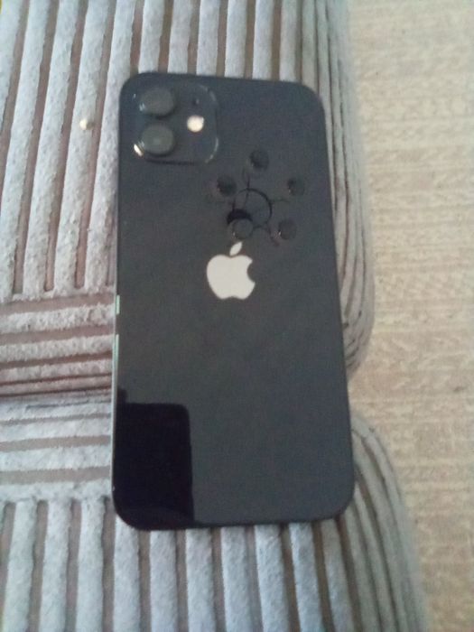 Vând iPhone 12 !