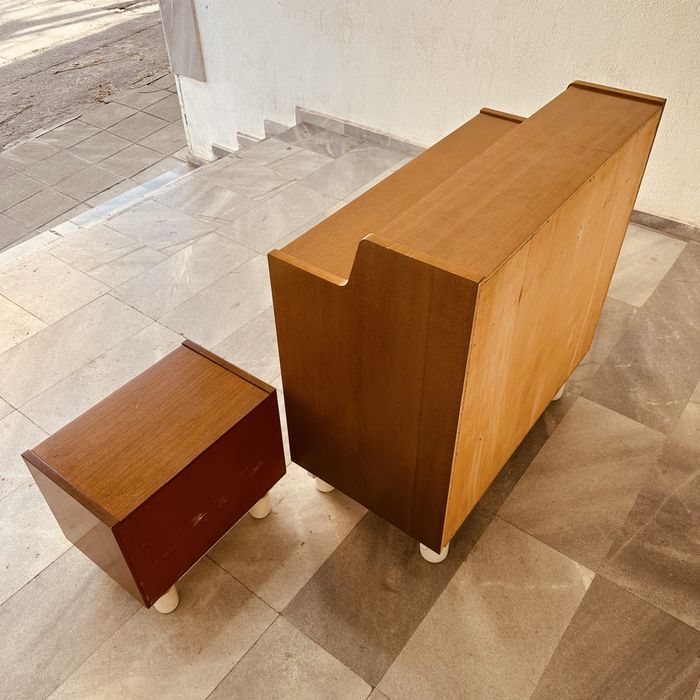 Италиански винтидж комплект – скрин + 2 нощни шкафчета (60–70-те)