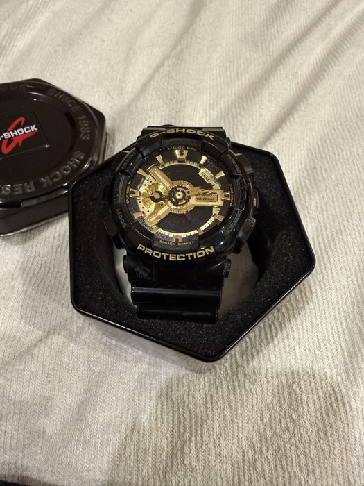 Часовник G-shock