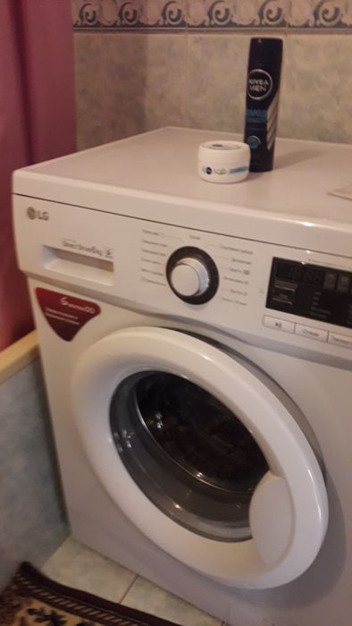 Продам стиральную машину LG