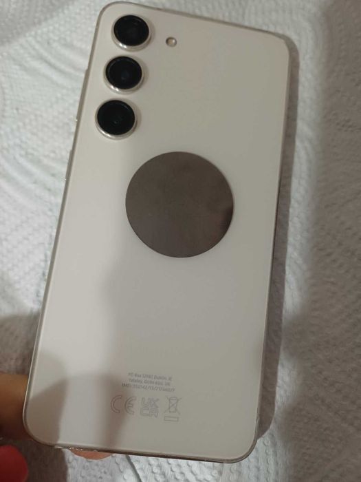 Продавам samsung galaxy s23
 Изключително запазен.