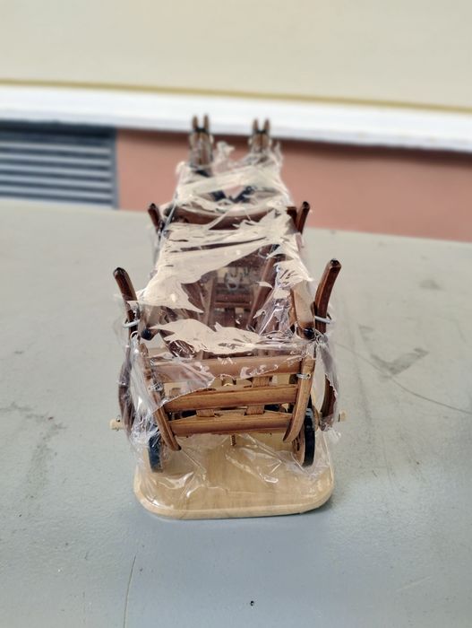 Bibelou lemn cai cu trăsura