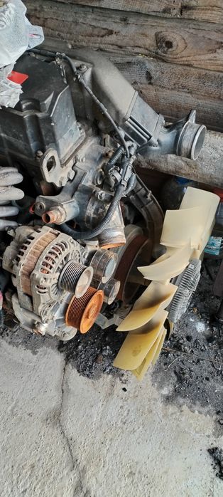 Dezmembrez Renault Midlum