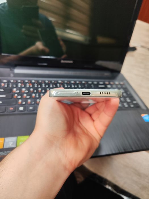 Samsung Galaxy A53 5G 6/128 GB ideal Polniy komplekt arzon narxda