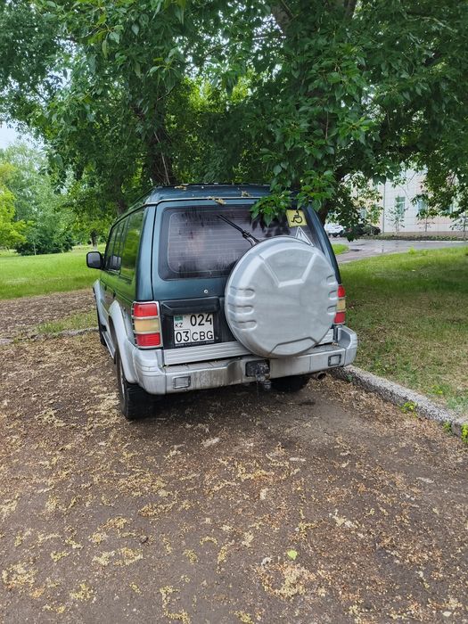 Митсубиси Паджеро 2