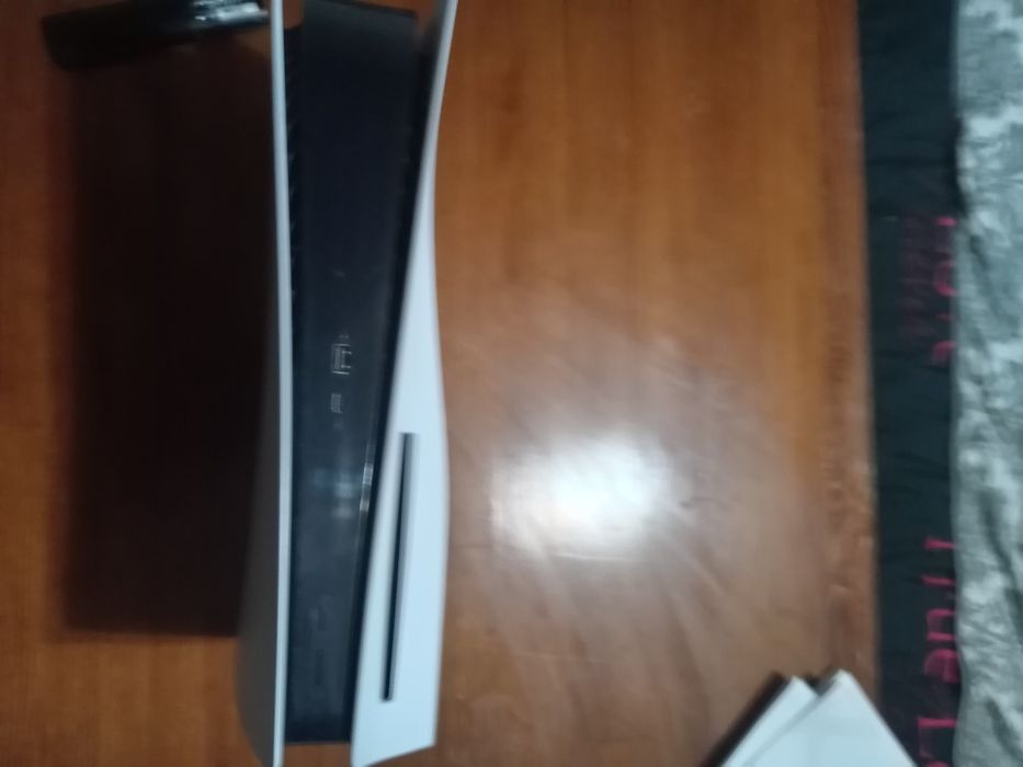 Sony PlayStation 5                    п