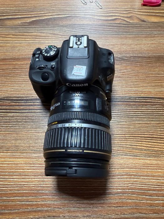 Фотоаппарат Canon 100D