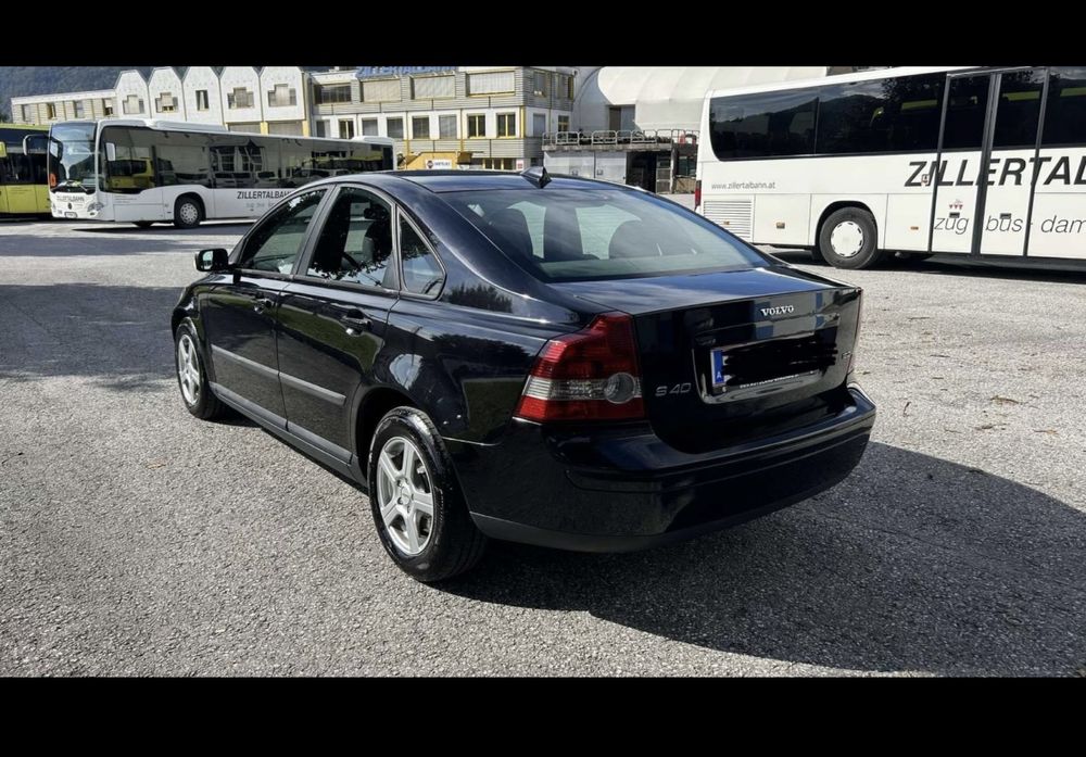Dezmembrez Volvo S40/V50