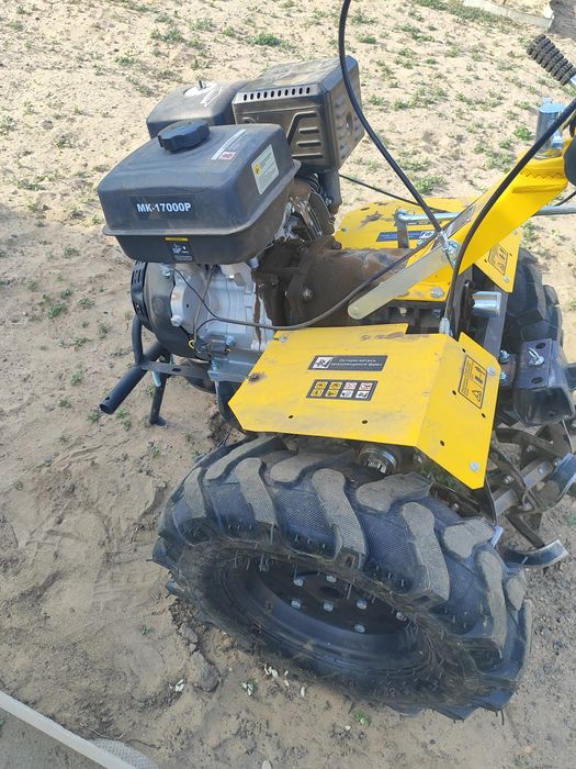 Продам мотоблок новый