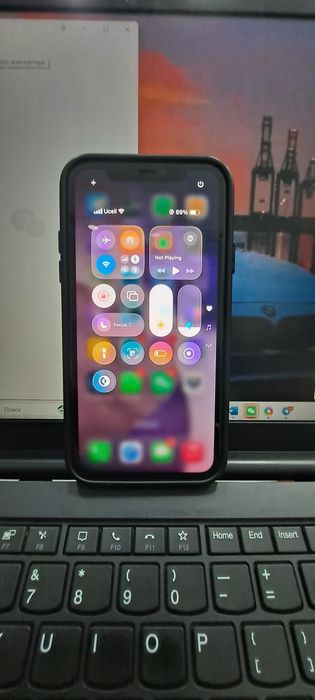 Iphone11 karobka dokumenti bor