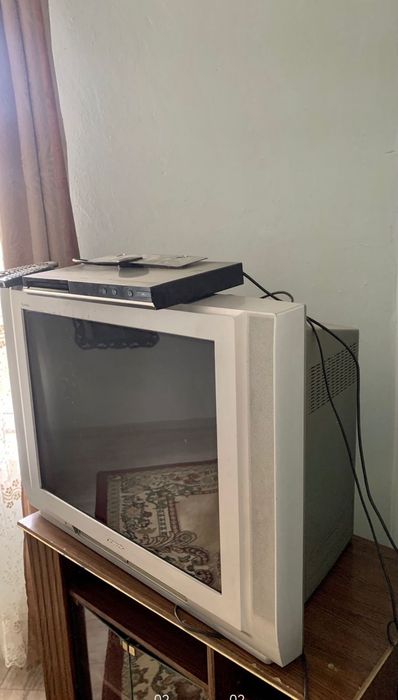 Продаётся телевизор. Производство Япония