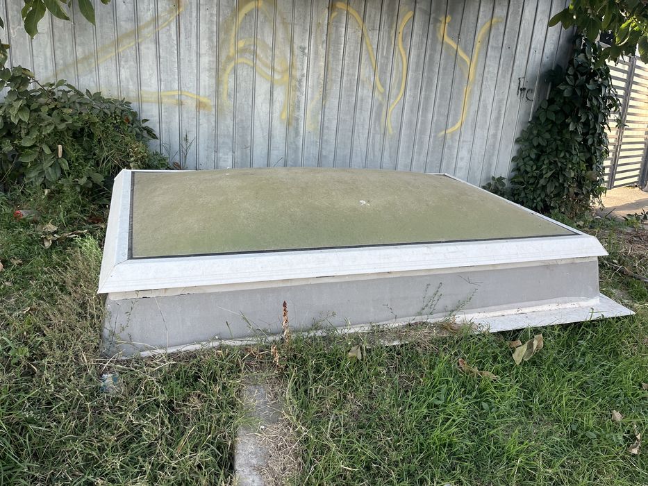 Vind 15 luminatoare hala pistoane pe baza de aer
