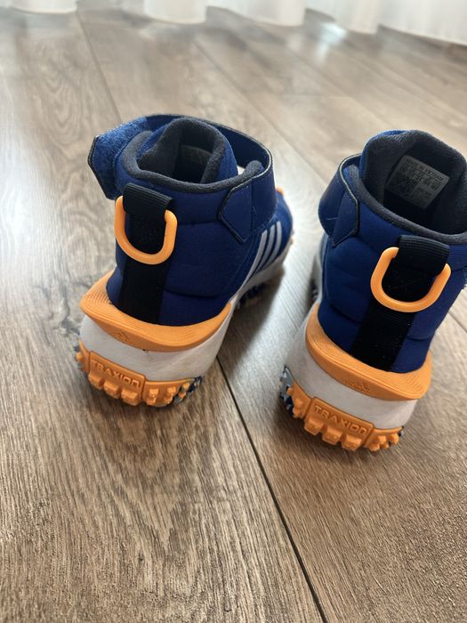 Детски боти Адидас