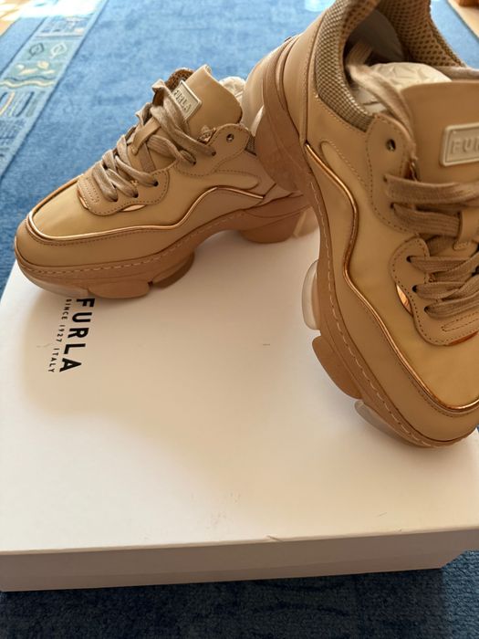 Furla sneakers nude