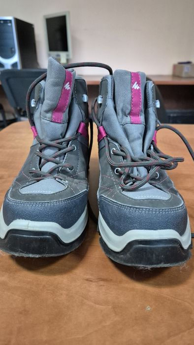Туристически обувки,дамски,номер 37
