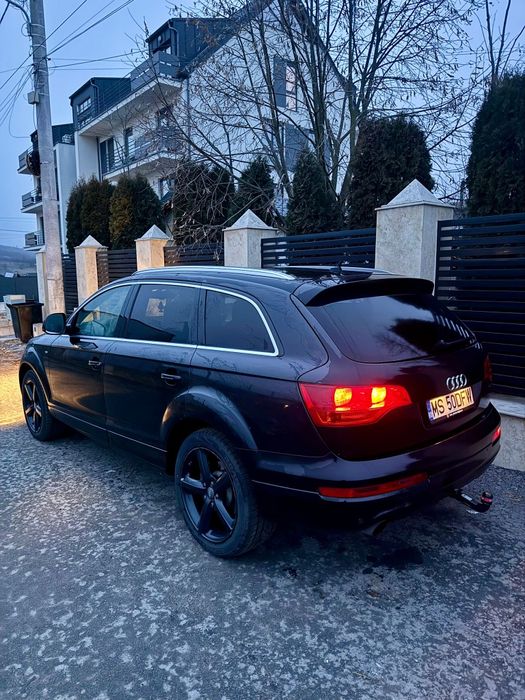 Vand Q7 /cauciucuri noi de iarna, stare buna